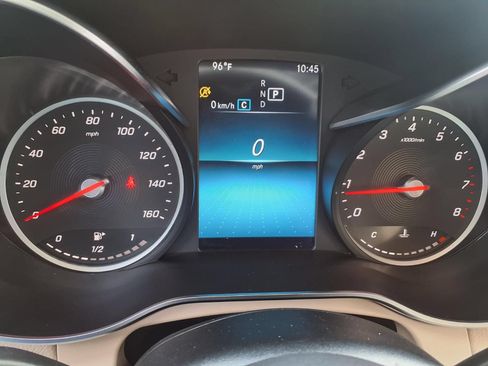 Used 2021 Mercedes-Benz GLC 300 image 24
