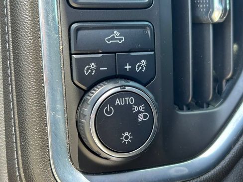 Used 2020 Chevrolet Silverado 1500 LT w/ Texas Edition RWD image 26