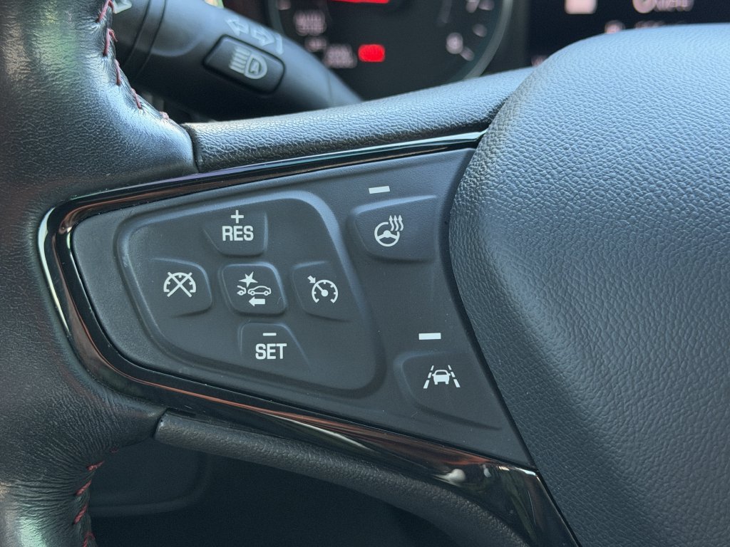 Used 2022 Chevrolet Equinox RS w/ RS Leather Package FWD image 34