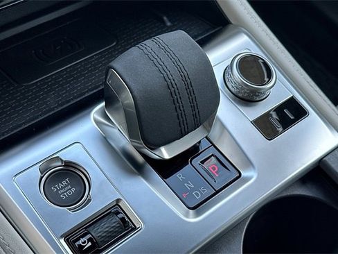 New 2026 Jaguar F-PACE R-Dynamic S image 21