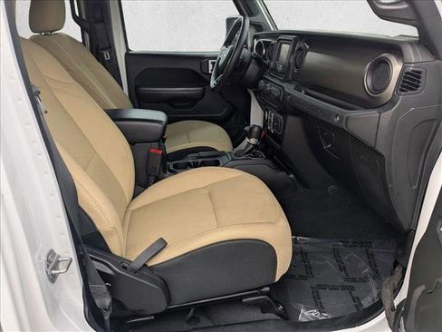 Used 2019 Jeep Wrangler Unlimited Sport S image 18