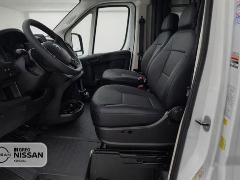 Used 2023 RAM ProMaster 2500 FWD image 7