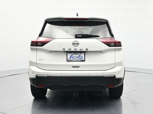 Used 2024 Nissan Rogue S FWD image 6