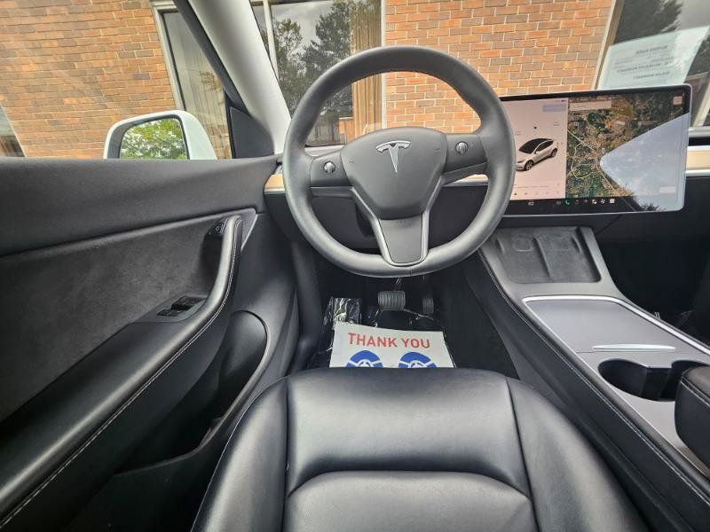 Used 2021 Tesla Model Y Long Range AWD/4WD image 4