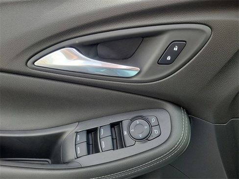 New 2025 Buick Encore GX Preferred w/ Advanced Technology Package image 9