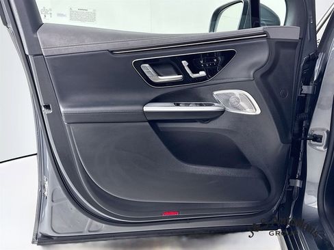 Used 2024 Mercedes-Benz EQE 350+ SUV image 23