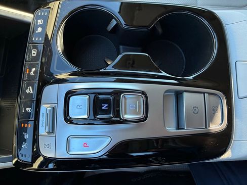 Used 2024 Hyundai Tucson Limited image 36