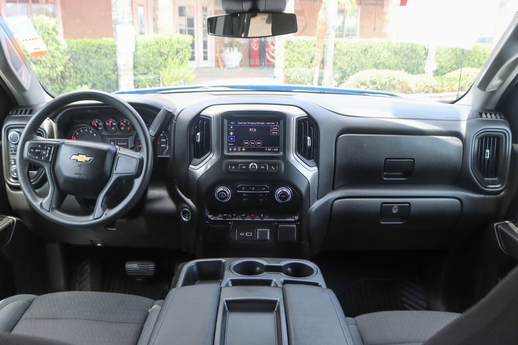 Used 2025 Chevrolet Silverado 1500 Custom w/ Turbomax Blackout Package AWD/4WD image 23