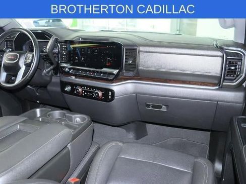 Used 2024 GMC Sierra 1500 SLT AWD/4WD image 29