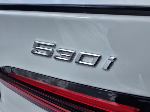 New 2026 BMW 530i w/ M Sport Package RWD image 8