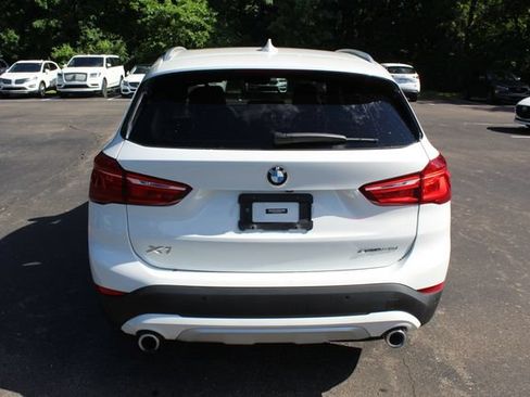 Used 2021 BMW X1 xDrive28i w/ Convenience Package AWD/4WD image 4