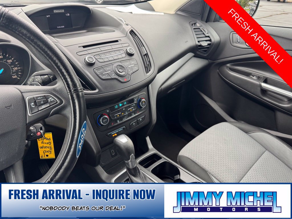Used 2017 Ford Escape SE w/ SE Cold Weather Package FWD image 14