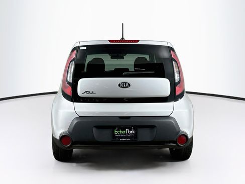 Used 2016 Kia Soul FWD image 7