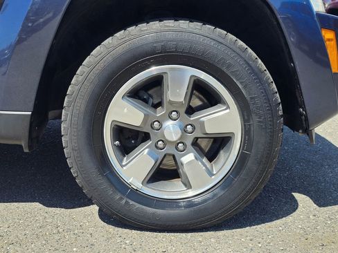 Used 2008 Jeep Liberty Sport w/ Popular Equipment Group AWD/4WD image 10