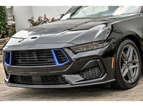 Used 2025 Ford Mustang GT Premium RWD image 6