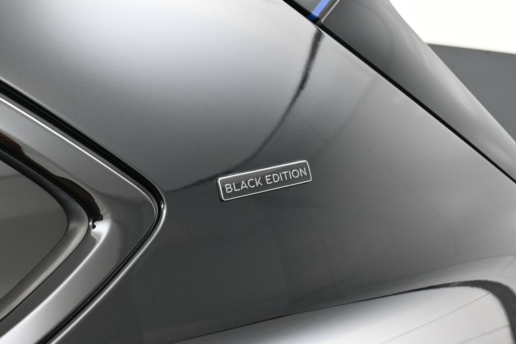 Certified 2025 Bentley Bentayga AWD/4WD image 14