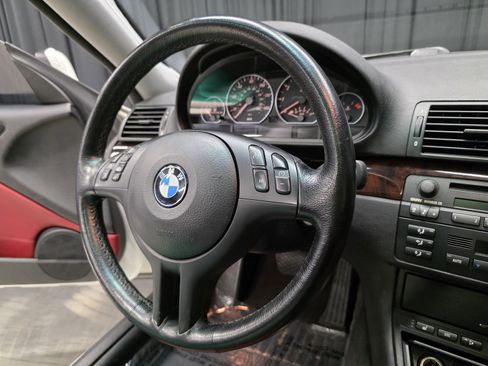 Used 2001 BMW 330Ci Coupe image 24