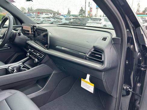 New 2026 Chevrolet Traverse LT w/ Driver Confidence Package image 26