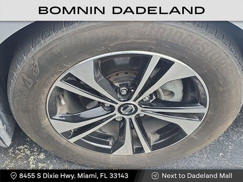 Used 2022 Nissan Sentra SV w/ All-Weather Package image 9