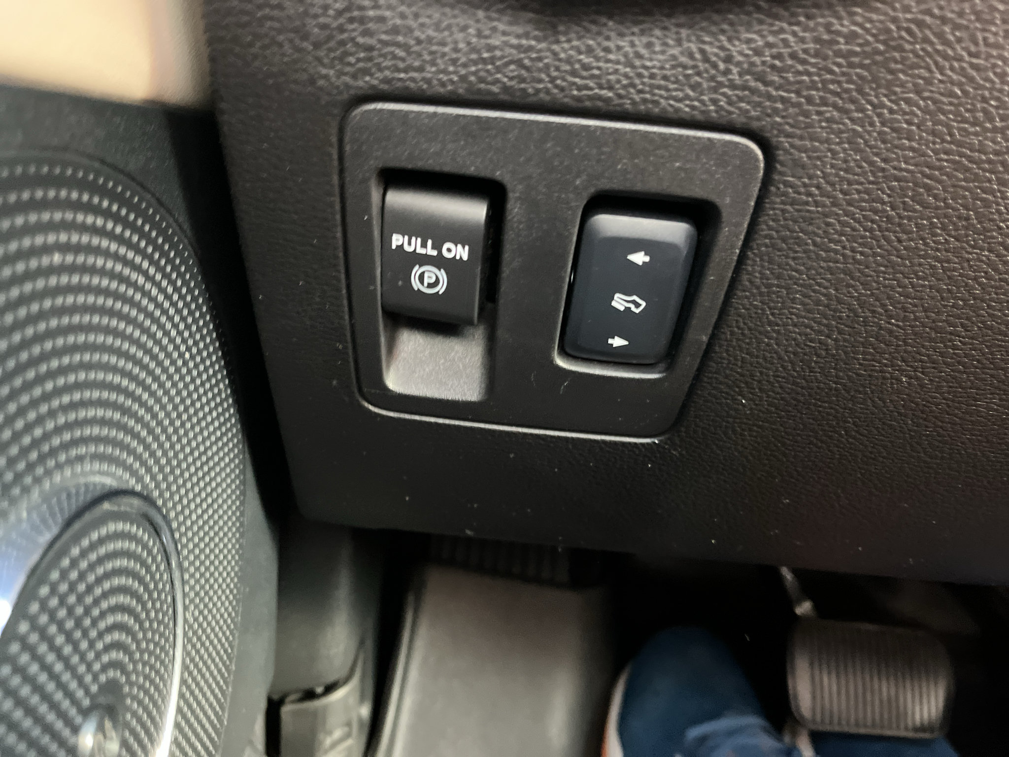 Used 2018 Ford Expedition Max Platinum AWD/4WD image 17