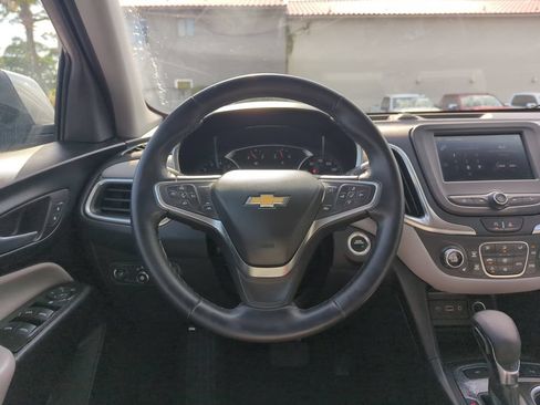 Used 2024 Chevrolet Equinox LT AWD/4WD image 16