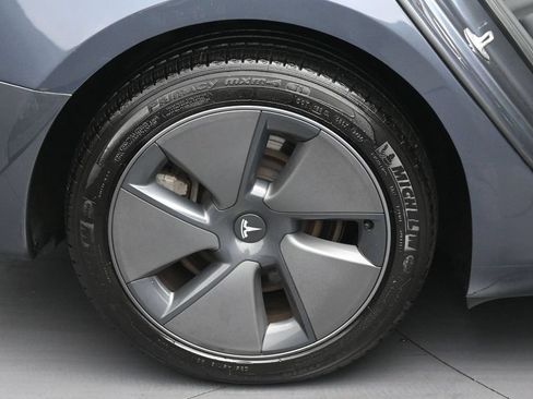 Used 2023 Tesla Model 3 Standard Range RWD image 31