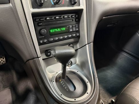 Used 2004 Ford Mustang GT RWD image 76