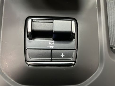 Used 2023 GMC Sierra 1500 Denali AWD/4WD image 33