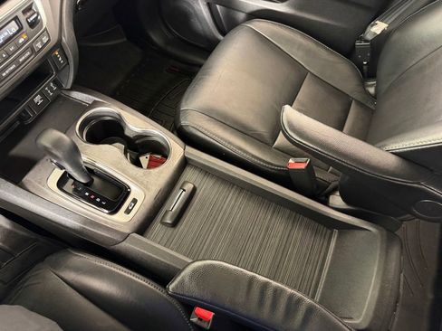 Used 2018 Honda Pilot EX-L image 16