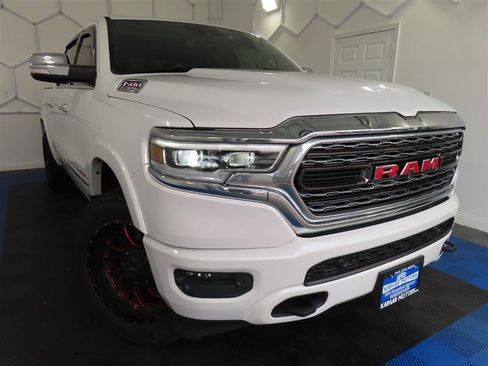 Used 2019 RAM 1500 Limited AWD/4WD image 2