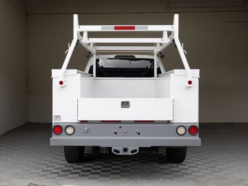 Used 2019 Ford F350 XL w/ Power Equipment Group image 10