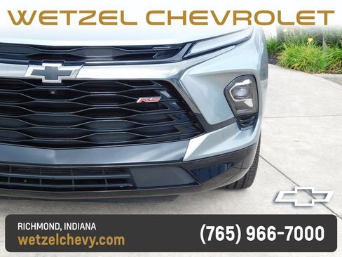 Used 2025 Chevrolet Blazer RS w/ Driver Confidence II Package AWD/4WD image 9