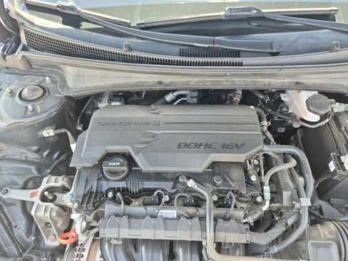 Used 2021 Hyundai Elantra SEL FWD image 21