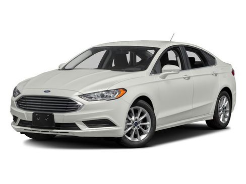 Used 2018 Ford Fusion SE w/ Fusion SE Technology Package FWD image 4