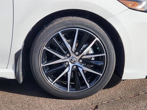 Used 2023 Toyota Camry SE image 29
