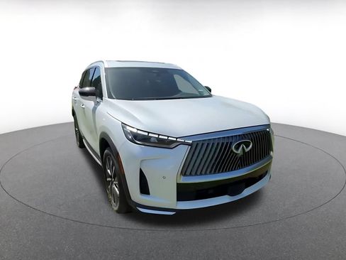 Used 2026 INFINITI QX60 Luxe FWD image 3
