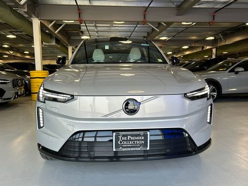 New 2025 Volvo EX90 Ultra AWD/4WD image 6