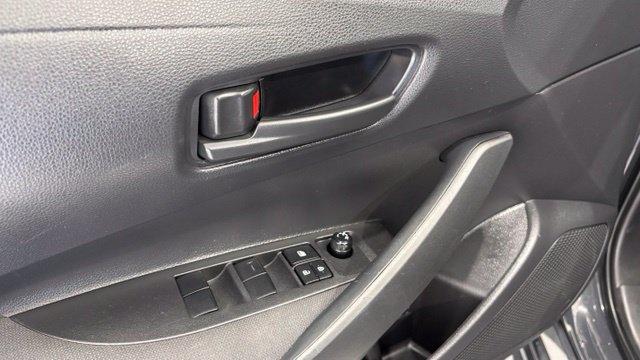 Used 2025 Toyota Corolla LE FWD image 13