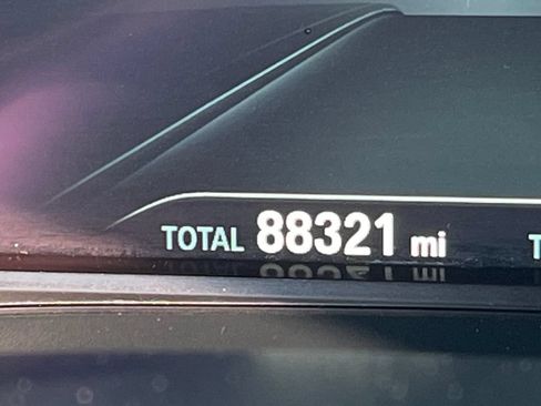Used 2018 BMW 530i xDrive AWD/4WD image 26