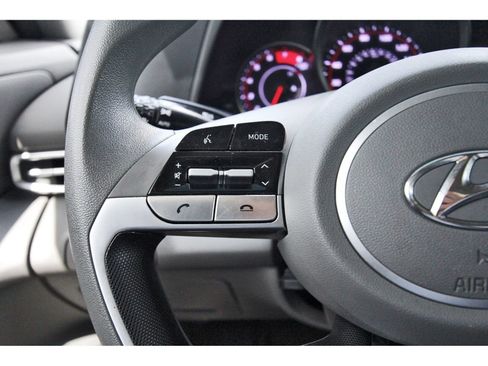 Used 2023 Hyundai Elantra SE FWD image 22