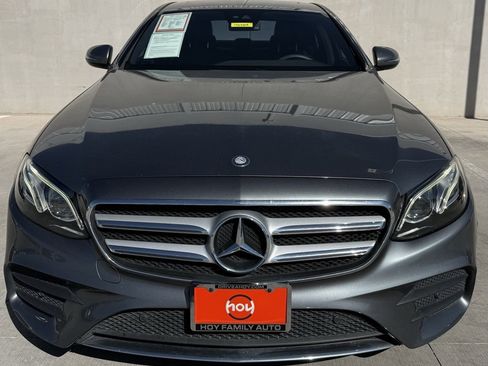 Used 2017 Mercedes-Benz E 300 image 2
