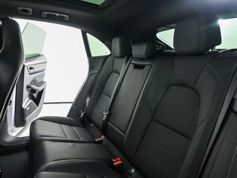 New 2025 Porsche Macan 4 Electric image 22