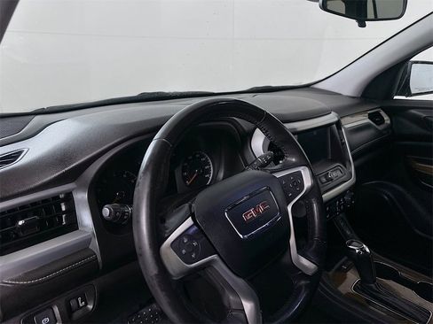 Used 2019 GMC Acadia SLE w/ Driver Alert Package I image 9