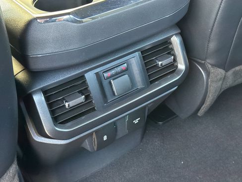 Used 2023 Ford F150 Lariat w/ Equipment Group 502A High AWD/4WD image 15