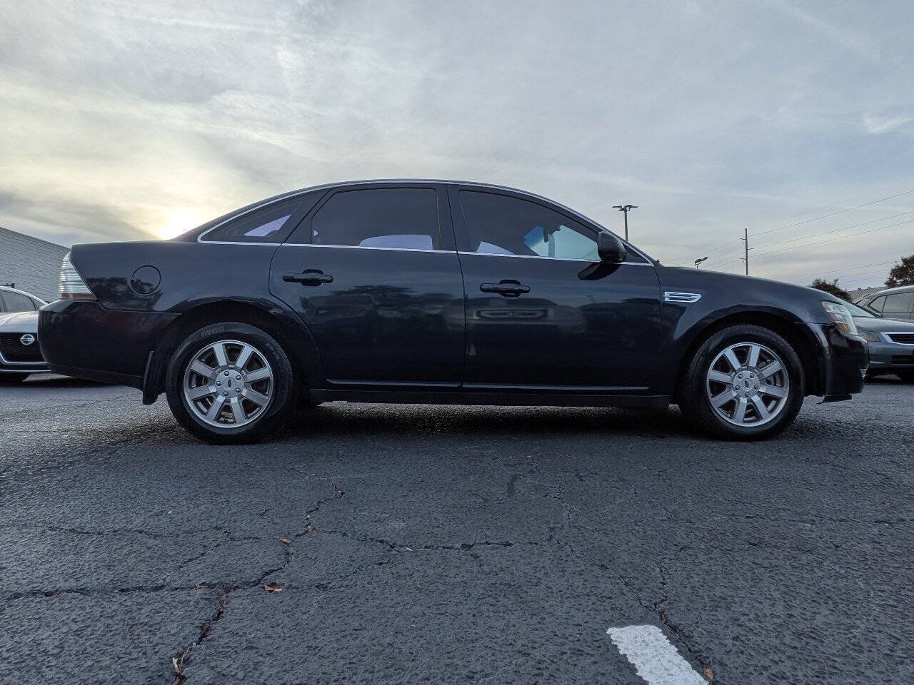 Used 2009 Ford Taurus SEL AWD/4WD image 13