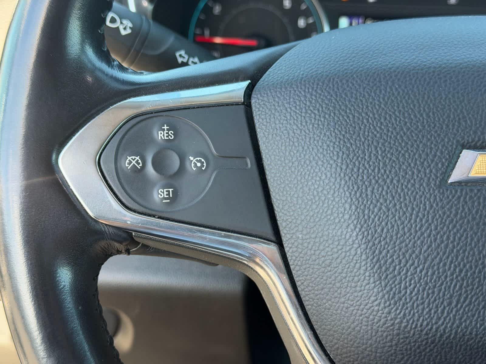Used 2019 Chevrolet Traverse LT FWD image 11