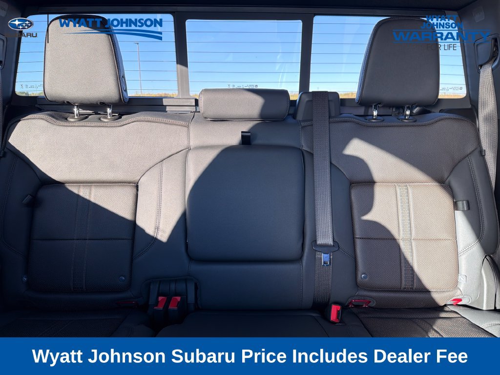 Used 2025 Chevrolet Silverado 1500 High Country w/ High Country Premium Package AWD/4WD image 30