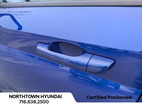 Certified 2023 Hyundai Venue SEL image 32