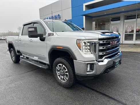 Used 2023 GMC Sierra 2500 SLE w/ SLE Value Package; image 2