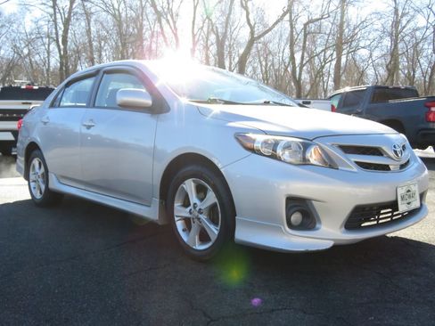Used 2012 Toyota Corolla S image 3